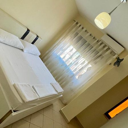 Endri'S Apartments Тирана Екстер'єр фото
